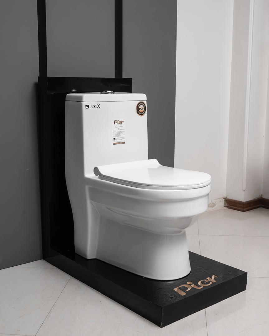 تصویر  توالت فرنگی زمینی Pier  مدل 1207 سفید بیده دار ساده